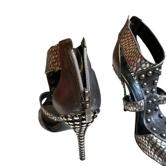 GUESS Stiletto Pumps 6.5M Pewter Black Carole Punk Rock Studded High Heels Y2K - Picture 11 of 14